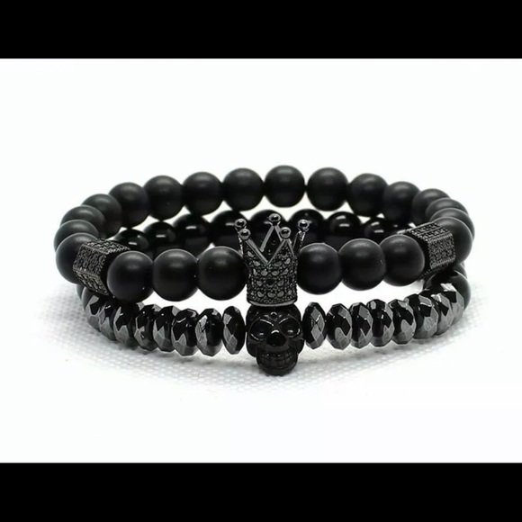skull shaped stone beads crown bracelet - Picture 1 of 5